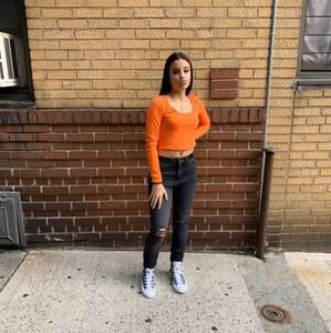 Meet your Posher, Arisha